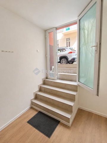 Eladó ipari ingatlan, Budapesten, VIII. kerületben 54.9 M Ft