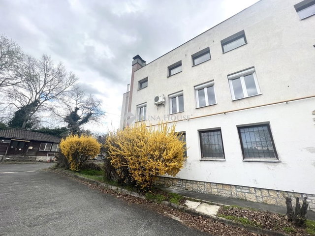 Eladó téglalakás, Veszprémben, Botev utcában 99 M Ft