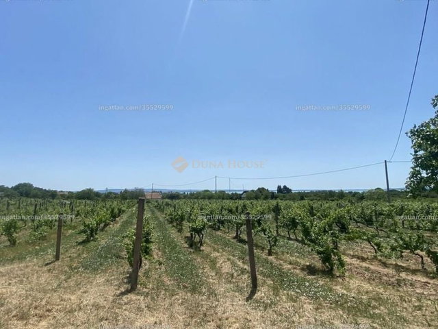 Eladó telek, Kővágóörsön 22.9 M Ft / költözzbe.hu