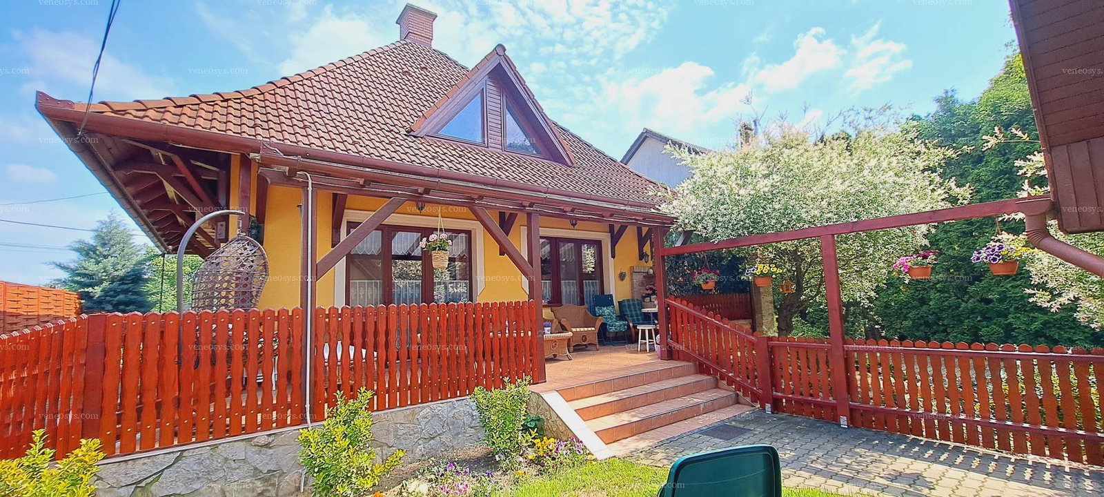 6 bed · 210m² · 139.000.000 ft