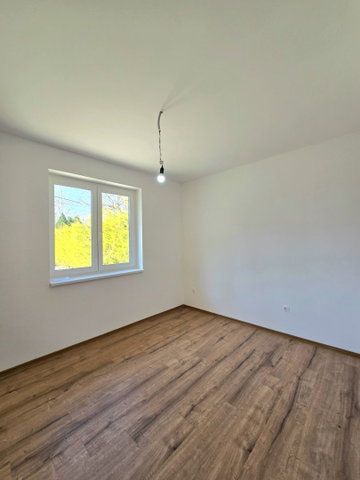 Eladó családi ház, Bicskén 99 M Ft, 5 szobás