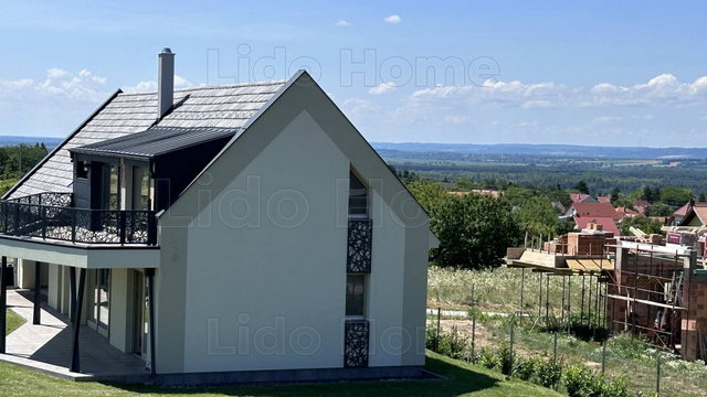 Eladó családi ház, Cserszegtomajon 227.338 M Ft, 5 szobás