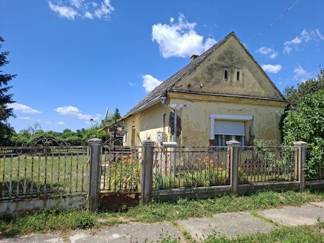 Eladó családi ház, Vízváron 4.732 M Ft, 1 szobás