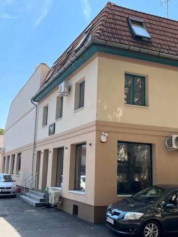 Kiadó iroda, Szolnokon 140 E Ft / hó, 1 szobás