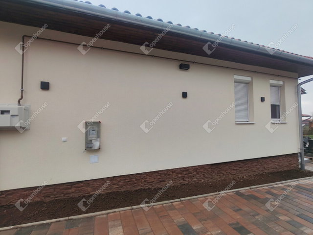 Eladó családi ház, Becsehelyen 75 M Ft, 3 szobás