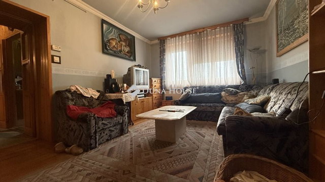 Eladó téglalakás, Oszkón 23 M Ft, 2 szobás
