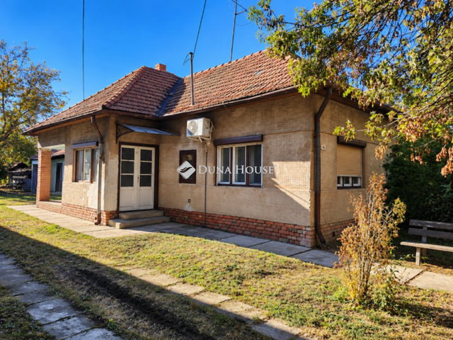Eladó családi ház, Békéscsabán, Berényi úton 24.9 M Ft