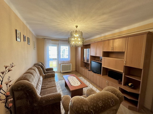 Kiadó téglalakás, albérlet, Siófokon 180 E Ft / hó, 3 szobás