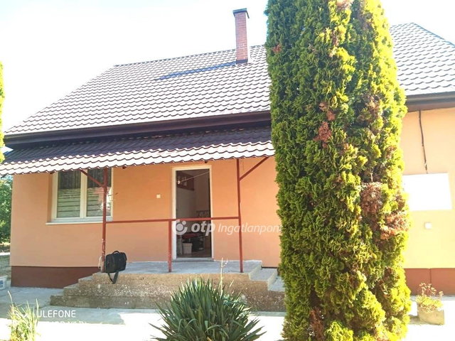 Eladó családi ház, Kunszentmártonban 34.9 M Ft, 3 szobás