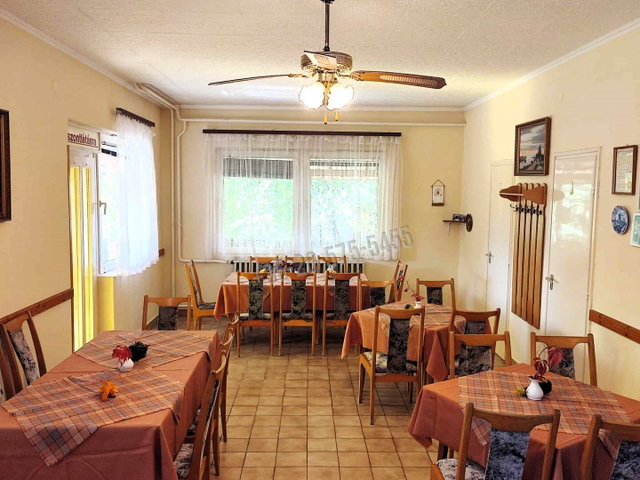 Eladó családi ház, Balatonmáriafürdőn 110 M Ft, 3 szobás