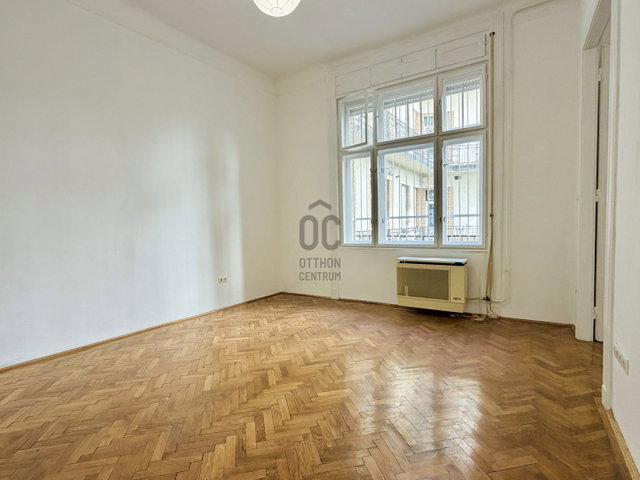 Eladó téglalakás, Budapesten, V. kerületben 129.9 M Ft, 3 szobás
