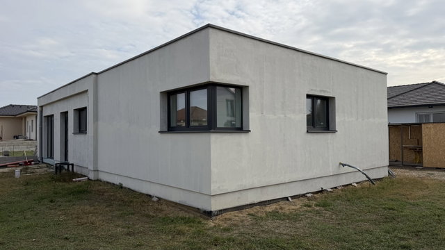 Eladó ikerház, Székesfehérvárott 105 M Ft, 3 szobás