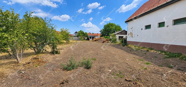 Eladó telek, Felsőzsolcán 11.2 M Ft / költözzbe.hu