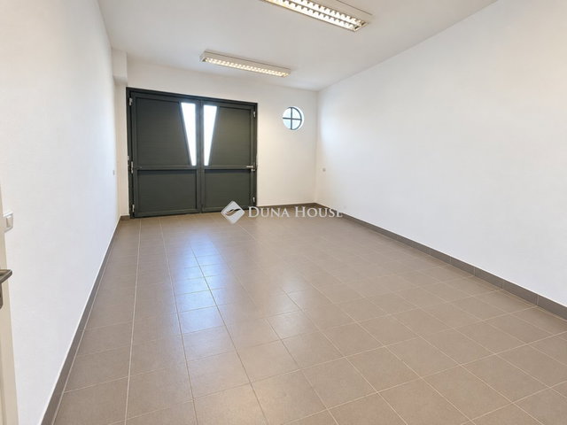 Kiadó üzlethelyiség, Kecskeméten 550 E Ft / hó