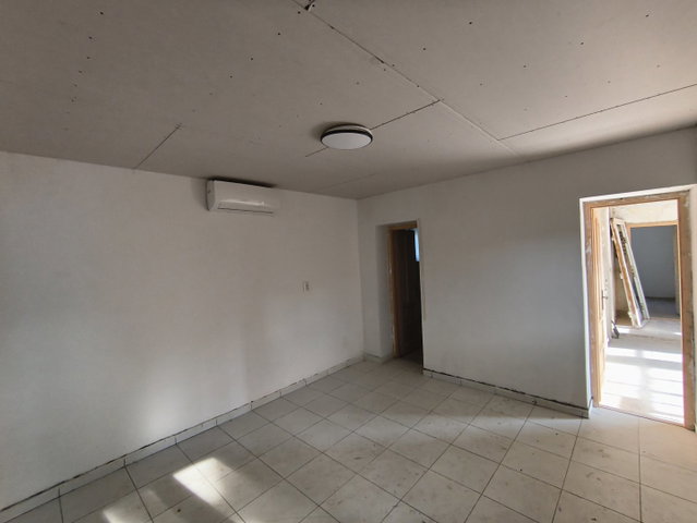 Eladó családi ház, Dombóváron 24.9 M Ft, 4 szobás