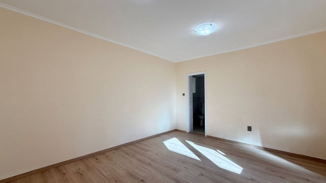 Kiadó családi ház, albérlet, Debrecenben 135 E Ft / hó