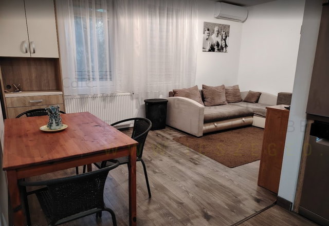 Eladó családi ház, Hódmezővásárhelyen 84.99 M Ft, 4 szobás