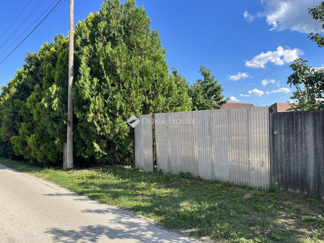 Eladó telek, Pilisen 12 M Ft / költözzbe.hu
