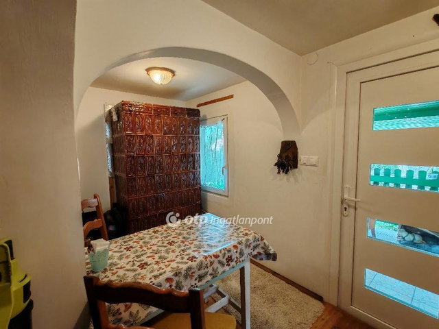 Eladó családi ház, Bicskén 60 M Ft, 1+1 szobás
