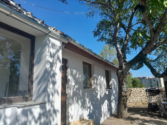 Eladó családi ház, Tatabányán 54.5 M Ft, 2 szobás