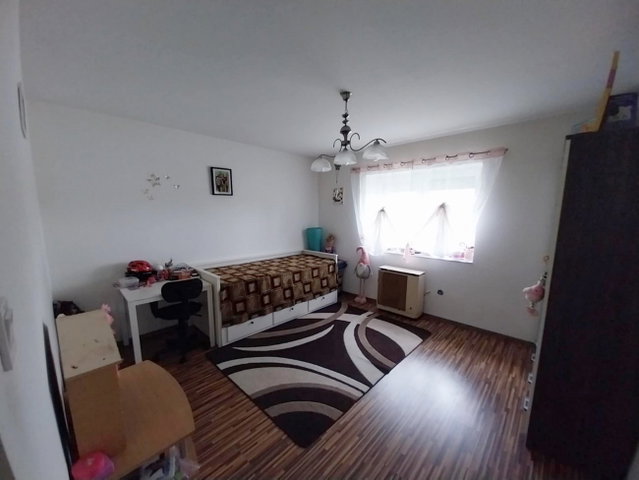 Eladó családi ház, Turán 45 M Ft, 3 szobás
