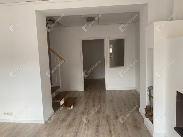 Eladó családi ház, Bucsuban 144 M Ft, 6 szobás