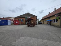 Eladó üzlethelyiség, Adonyban 174.99 M Ft, 6+4 szobás