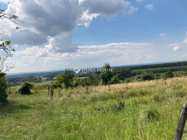Eladó telek, Holládon 1.8 M Ft / költözzbe.hu