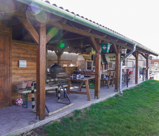 Eladó ikerház, Dunaharasztin 175 M Ft, 4 szobás