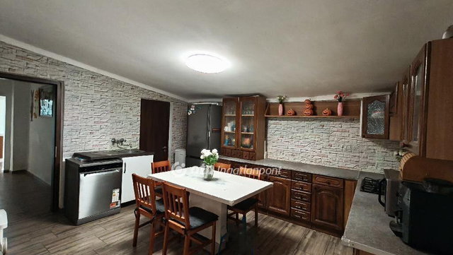 Eladó családi ház, Mezőfalván 58 M Ft, 3 szobás