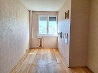 Eladó panellakás, Kecskeméten 41.9 M Ft, 3 szobás