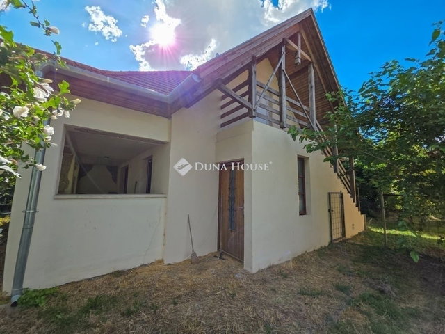 Eladó ikerház, Velencén 84.9 M Ft, 4 szobás
