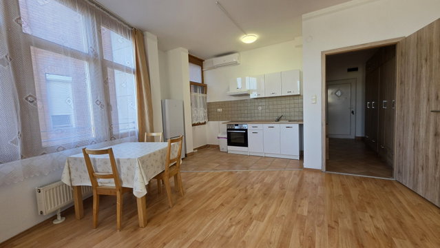 Kiadó téglalakás, albérlet, Érden 220 E Ft / hó, 1 szobás