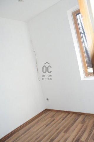 Eladó családi ház, Debrecenben 24.5 M Ft, 3 szobás