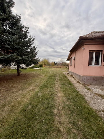 Eladó családi ház, Lőrinciben 35 M Ft, 2+2 szobás