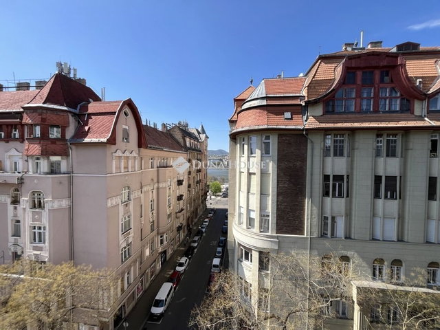 Eladó téglalakás, Budapesten, V. kerületben 659 M Ft, 7 szobás
