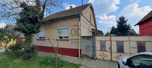 Eladó családi ház, Makón 44.9 M Ft, 2 szobás