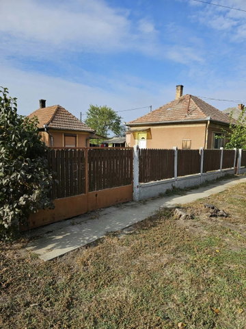 Eladó családi ház, Abonyban 27.9 M Ft, 3 szobás