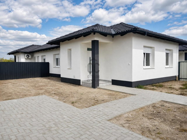 Eladó téglalakás, Cegléden 60 M Ft, 4 szobás