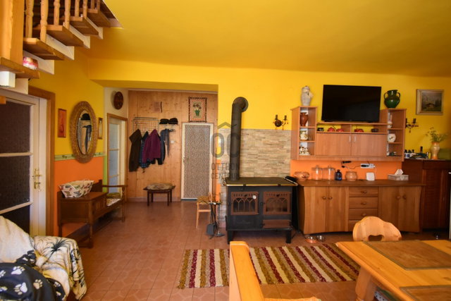 Eladó családi ház, Szőlősgyörökön 85 M Ft, 6 szobás