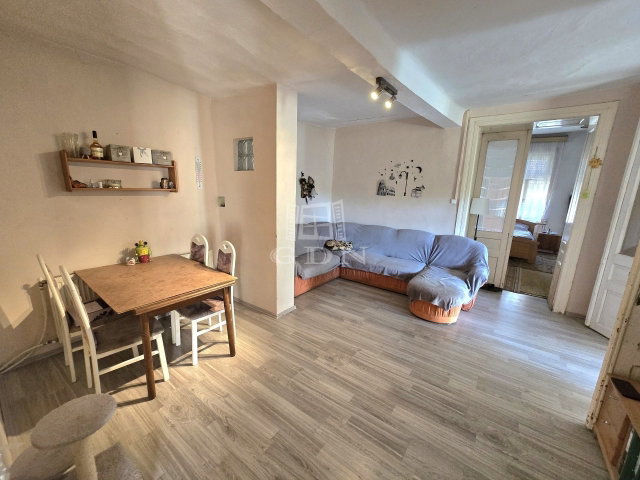 Eladó családi ház, Madarason 15.5 M Ft, 2 szobás