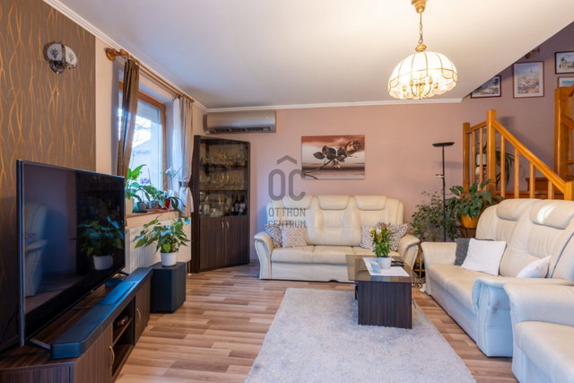 Eladó családi ház, Isztiméren 99.9 M Ft, 6 szobás