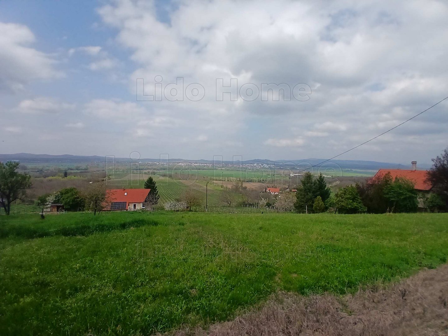 2400m² · 16.500.000 ft
