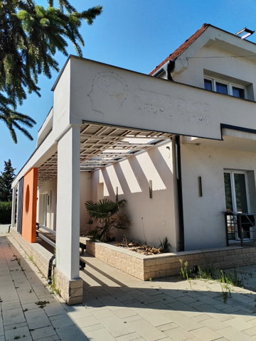 Eladó családi ház, Hajdúszoboszlón 249.9 M Ft, 11 szobás