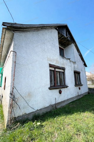 Eladó családi ház, Ácson 34.99 M Ft, 3 szobás