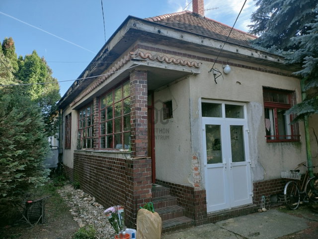 Eladó családi ház, Mosonmagyaróváron 44.99 M Ft, 3 szobás