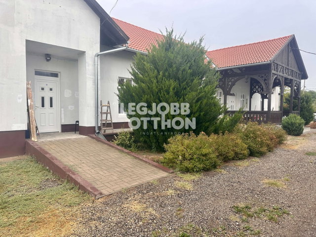 Eladó téglalakás, Tápiószelén 30.99 M Ft, 3 szobás