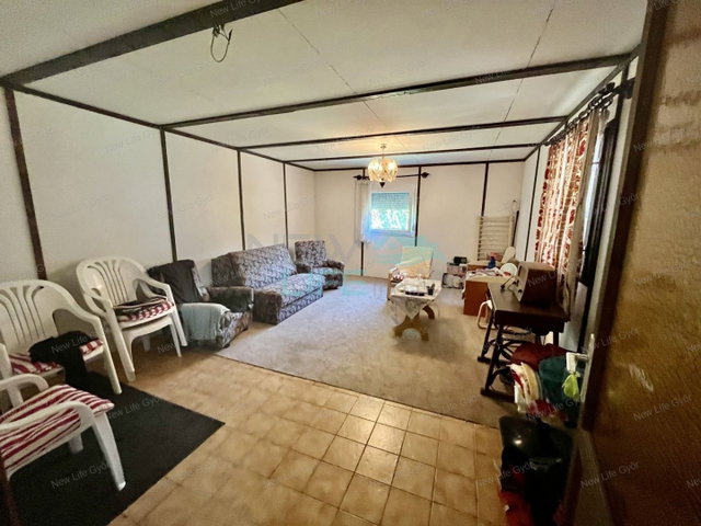 Eladó családi ház, Győrújbaráton 47.5 M Ft, 3 szobás