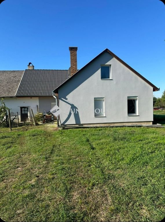 3 bed · 100m² · 27.900.000 ft