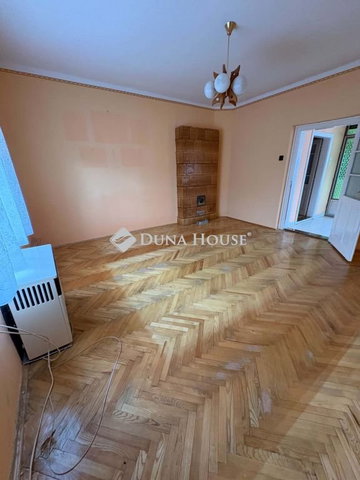 Eladó családi ház, Borzaváron 45.9 M Ft, 3 szobás